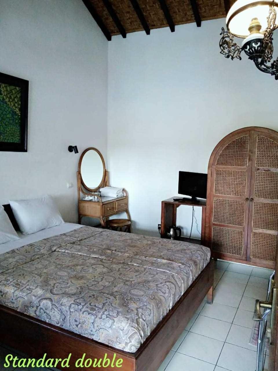 Bladok Hotel & Restaurant Yogyakarta Esterno foto