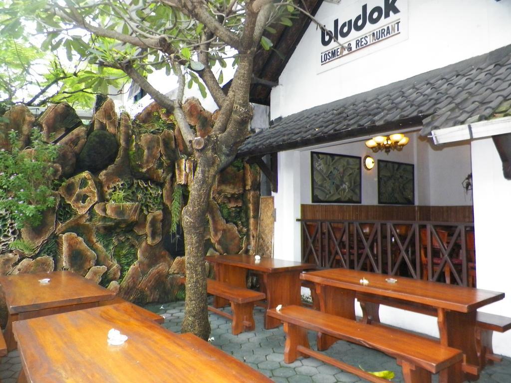 Bladok Hotel & Restaurant Yogyakarta Esterno foto