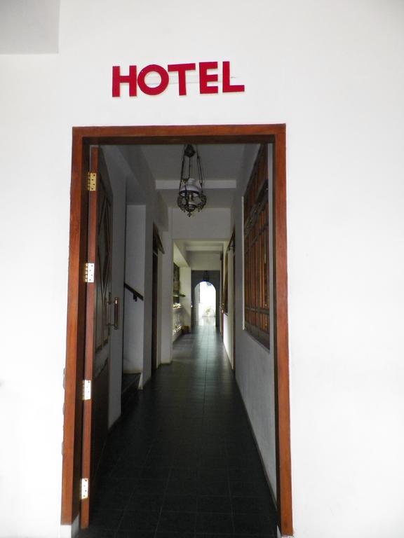 Bladok Hotel & Restaurant Yogyakarta Esterno foto