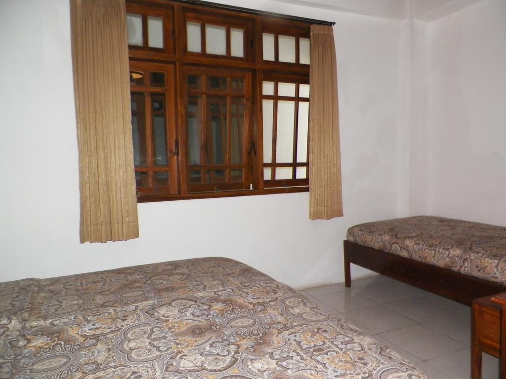 Bladok Hotel & Restaurant Yogyakarta Esterno foto
