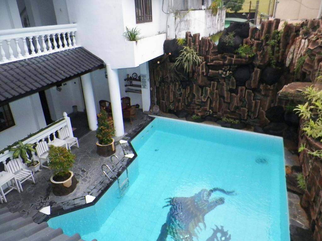 Bladok Hotel & Restaurant Yogyakarta Esterno foto