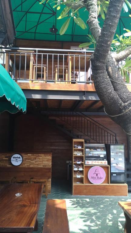 Bladok Hotel & Restaurant Yogyakarta Esterno foto