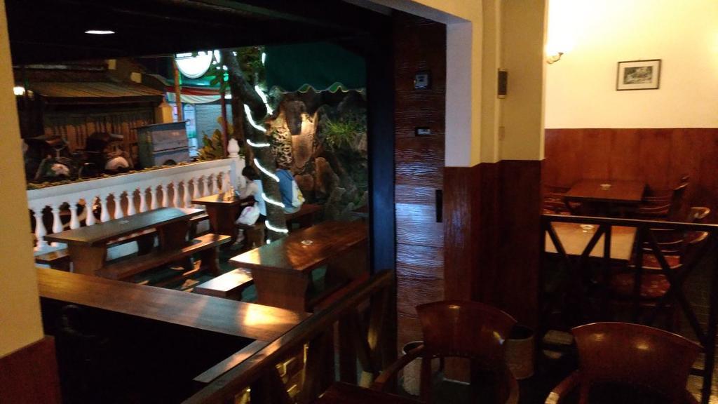 Bladok Hotel & Restaurant Yogyakarta Esterno foto