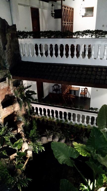 Bladok Hotel & Restaurant Yogyakarta Esterno foto